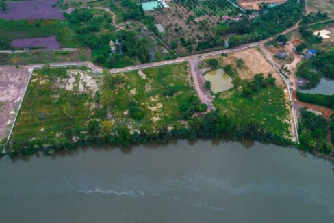 Riverfront Prime Land For Sale In Kampot River Bank-Land Shape