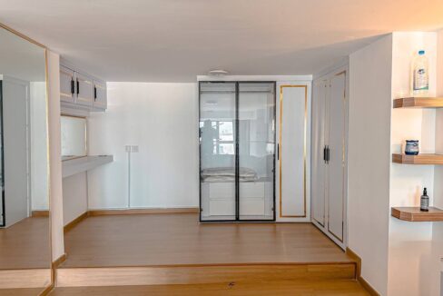 Smart loft One bedroom for sale facing South - Morgan Emaison - living space