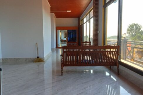 Holiday Home for Sale in Romleach Lake, Kampot! nice clean home