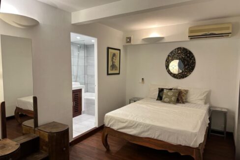 3 Bedroom apartment for rent riverside facing on the high floor bedroom