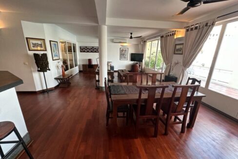 3 Bedroom apartment for rent riverside facing on the high floor kitchen