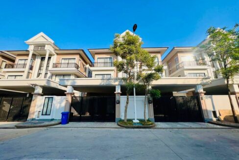 Borey Peng Huot - Villa for sale