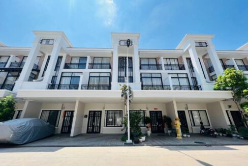 Borey Peng Huot - Villa sale