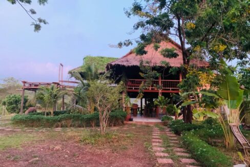 Garden & House