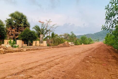 Road West Direction