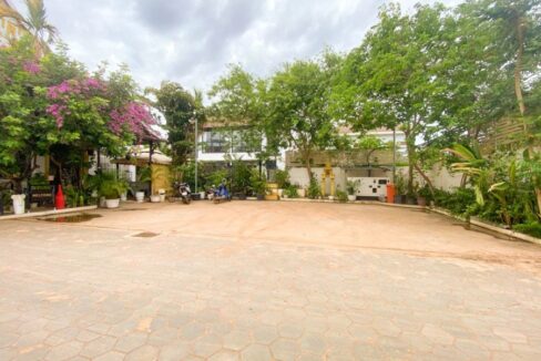 Boutique Hotel for Sale in Sala Kamreuk Siem Reap Parking