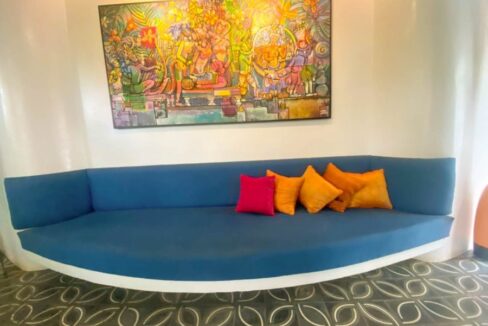 Siem Reap Commercial building for rent in Watdamnak Area Painting Waiting area