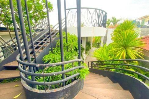 Siem Reap Commercial building for rent in Watdamnak Area Staircase