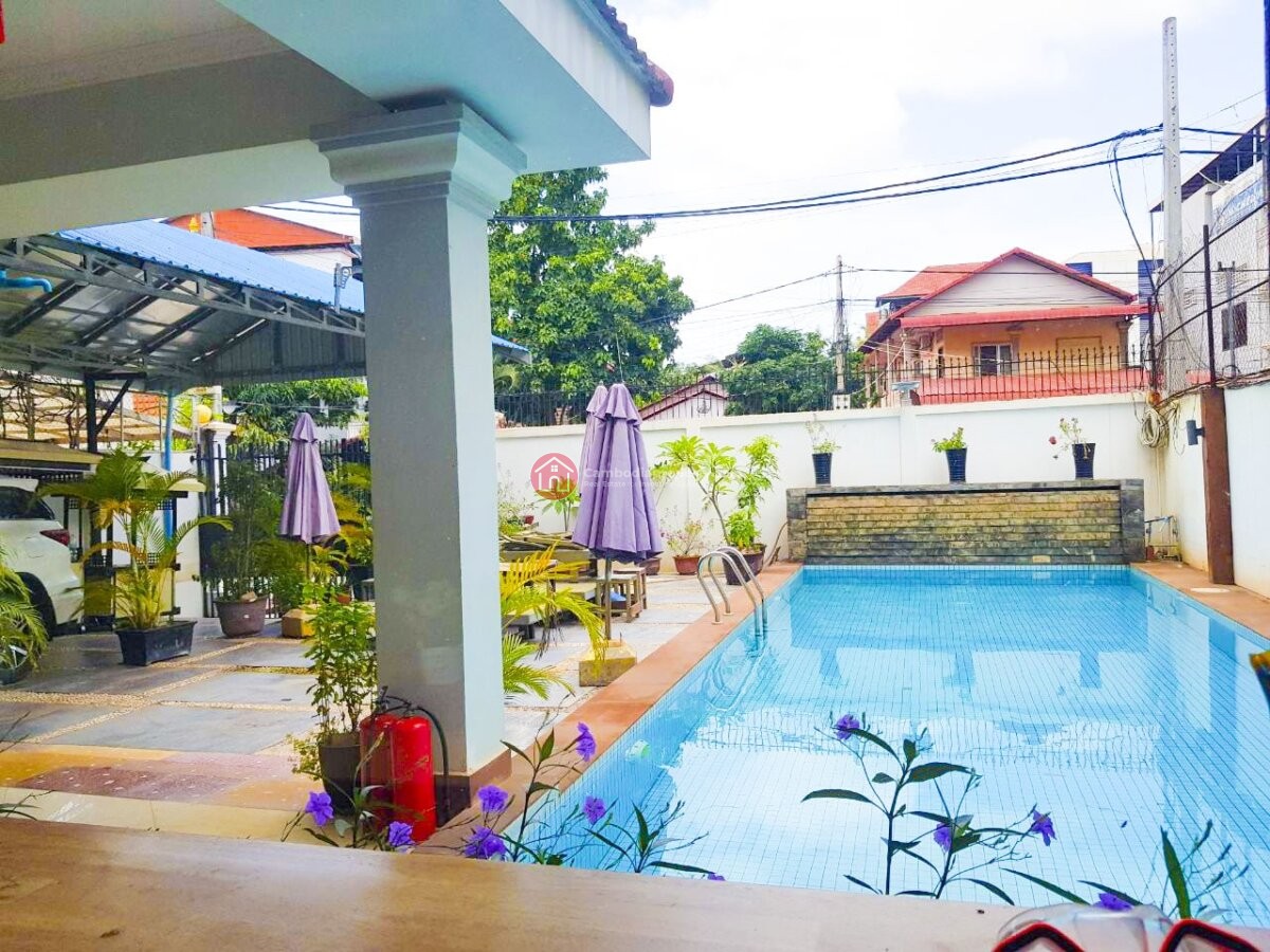 Boutique 31 bedrooms for sale 