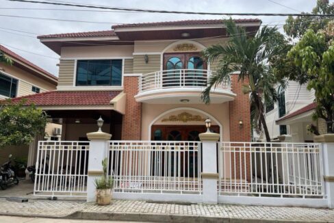 4 Bedroom Villa for rent in Tonle Bassac, Borey Chamkarmon Phnom Penh