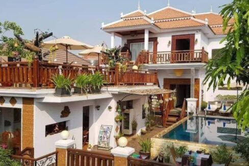 Own a piece of Siem Reap's charm! This fully furnished 15-room hotel is your gateway to a thriving hospitality business