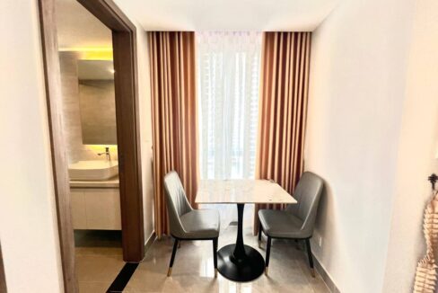 1 Bedroom Condo For Rent Boeung Trabek Phnom Penh - US450 Dinning Table