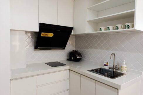 Stunning 2 Bedroom Condo for Sale or Rent in Chroy Changvar Kitchen