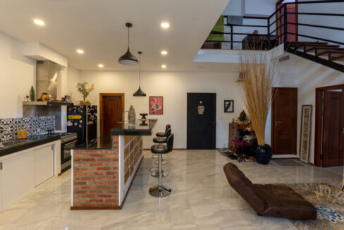 3 Bedroom Duplex Appartement for sale in Daun Penh