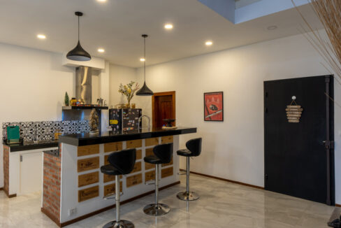 Chaming 3 Bedroom Duplex Appartement for sale in Daun Penh