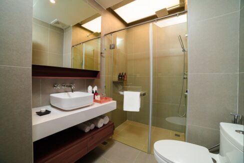 The Peninsula Private Residences Bathroom