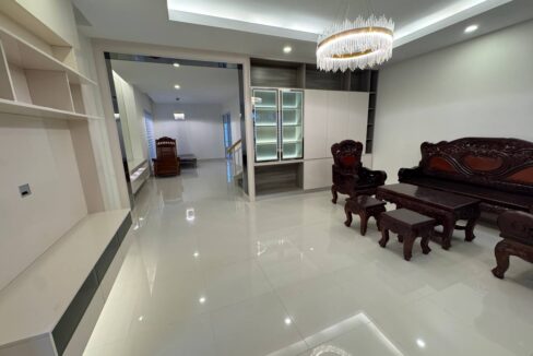 5 Bedroom Villa Twin B for Sale - Borey Peng Huoth, Chbar Ampov, Phnom Penh Living Room