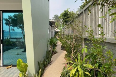 Stunning 14-Unit Riverfront Apartment for Rent in Phnom Penh Plant