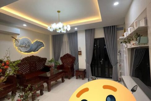 Stunning 4-Bedroom Villa for Rent – Borey Peng Huoth Boeung Snor Living Room