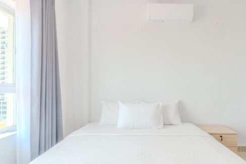 2-Bedroom Condo for Rent in Chroy Changvar Bed1