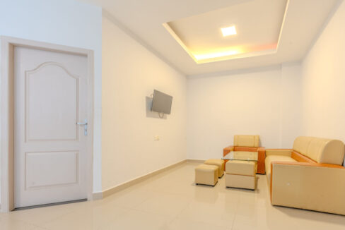 2-Bedroom Condo for Rent in Chroy Changvar Living Area
