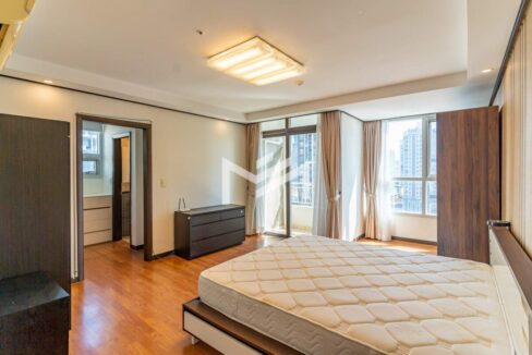 3-Bedroom Condo for Sale on 13th Floor De Castle Royal, BKK1 Phnom Penh Master Bedroom