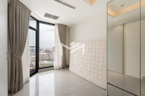 The Penthouse Residence – 4 Bedroom Condo for Sale 28th Floor Corner Unit Bedroom