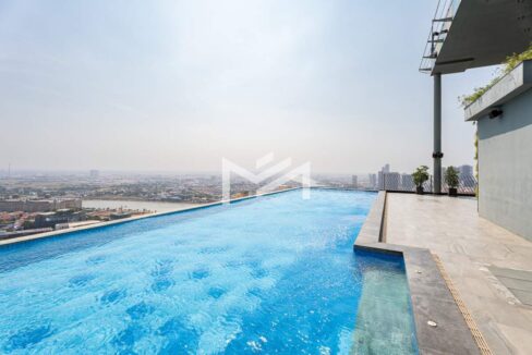 The Penthouse Residence – 4 Bedroom Condo for Sale 28th Floor Corner Unit Pool