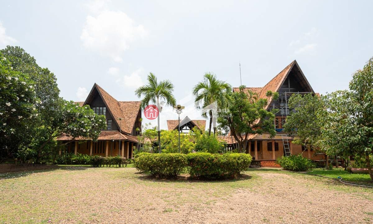 7 Bedroom Riverfront Villa for Sale in Chbar Ampov, Phnom Penh