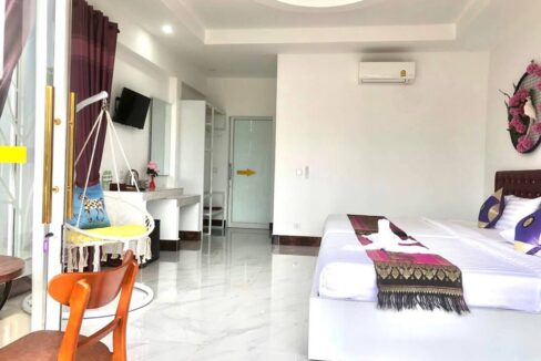 Charming 7-Bedroom Bungalow for Rent in Krong Kaeb bedroom