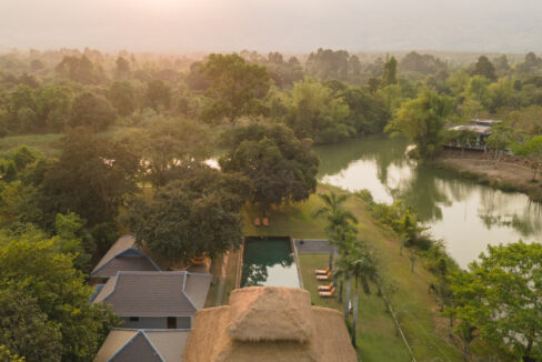 Luxury Riverside Villa in Kampot – 5 En-Suite Rooms, Infinity Pool & Garden Views Sunset & Mountain View