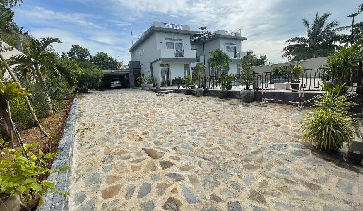 Luxury Villa for Sale in Kep with Sea View Ample Land