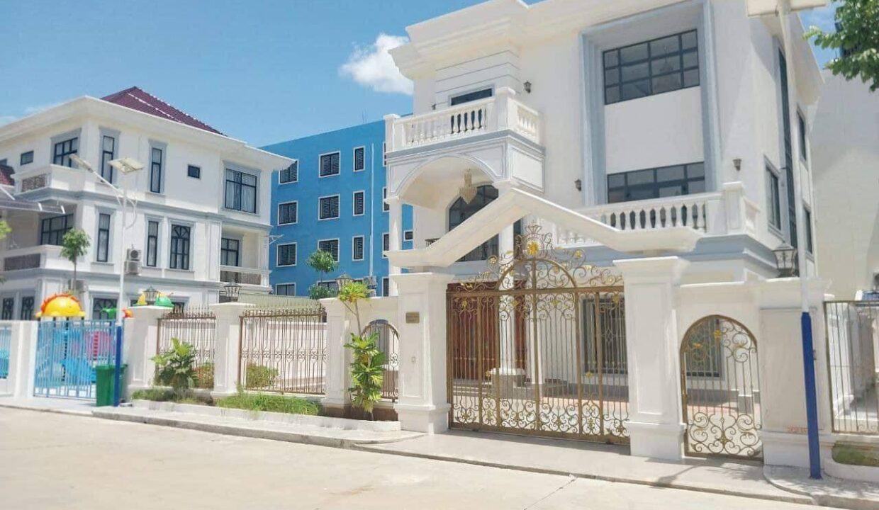 Queen B Villa for rent in Dangkao