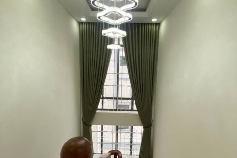 Queen Villa Type B for Sale or Rent – 6 Bedrooms, Prime Location in Phnom Penh Stair