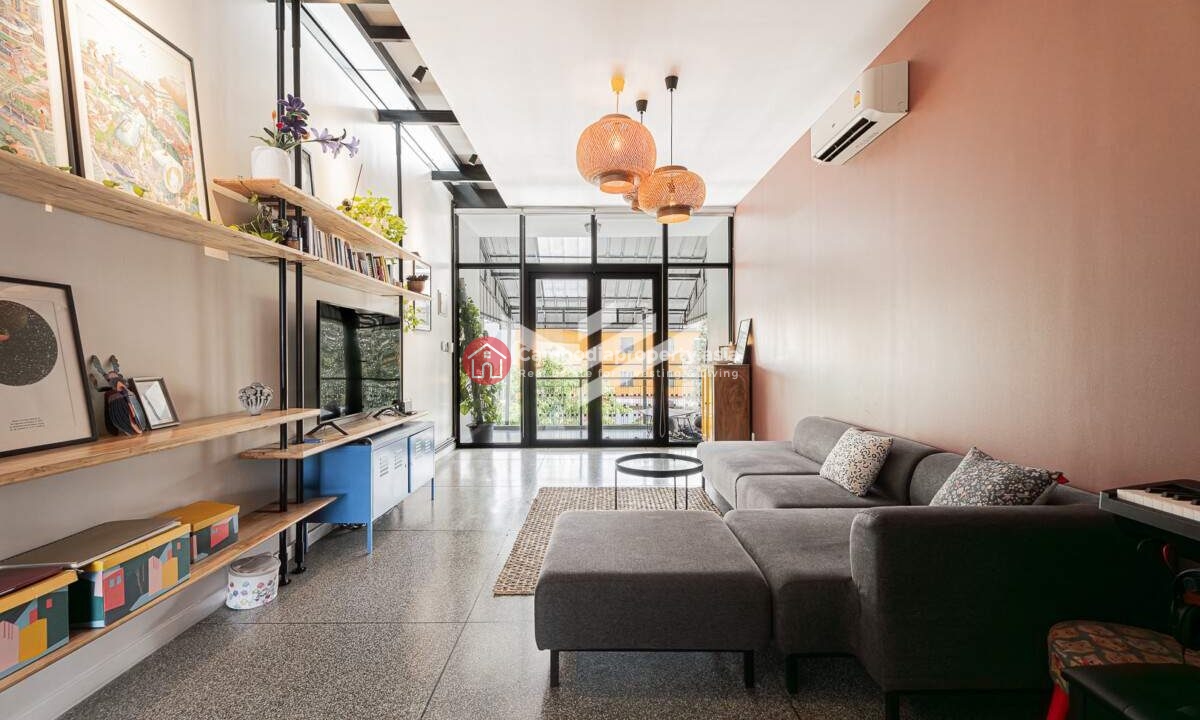 Renovated 2-Bedroom Duplex Flat for Sale in Tonle Bassac Phnom Penhg