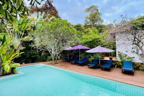 Resort for Rent in Kep – Prime Location Near Crab Market Swimming Pool