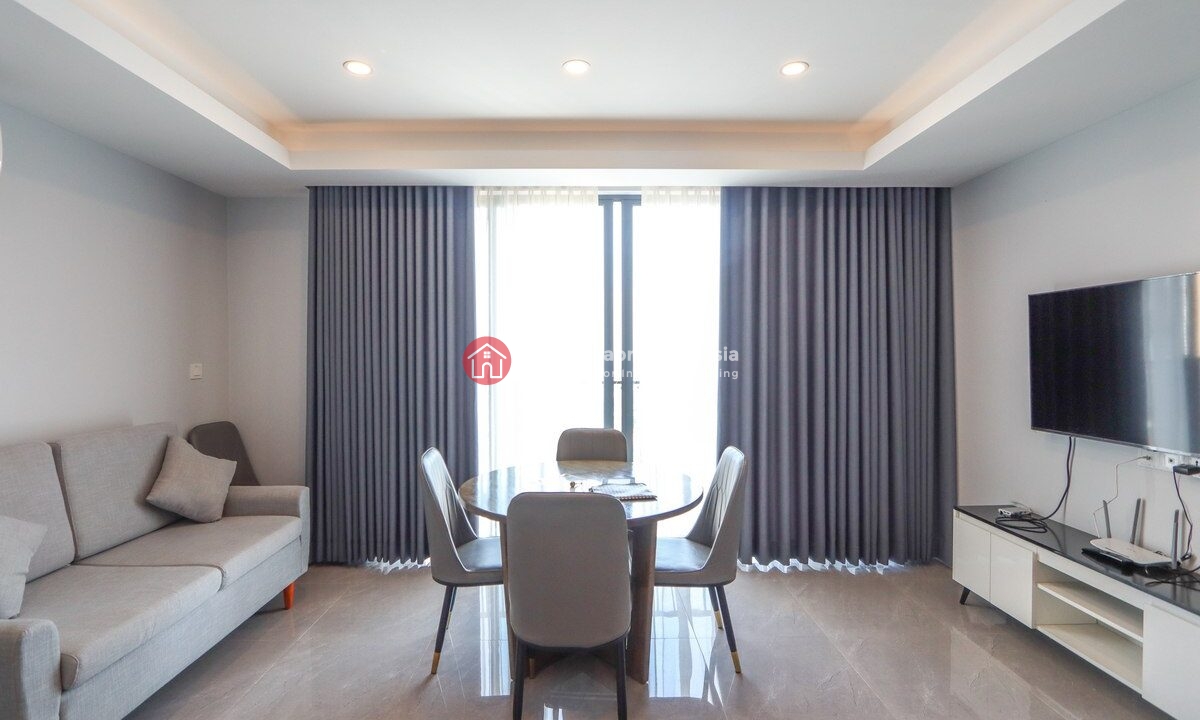 Modern 2-Bedroom Condo for Rent in Boeng Trabek – Prime Location Between Russian Market & BKK Balcony View