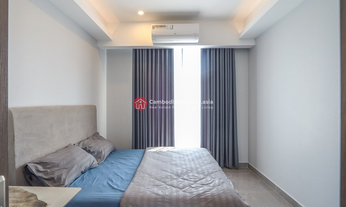 Modern 2-Bedroom Condo for Rent in Boeng Trabek – Prime Location Between Russian Market & BKK Master Bedroom