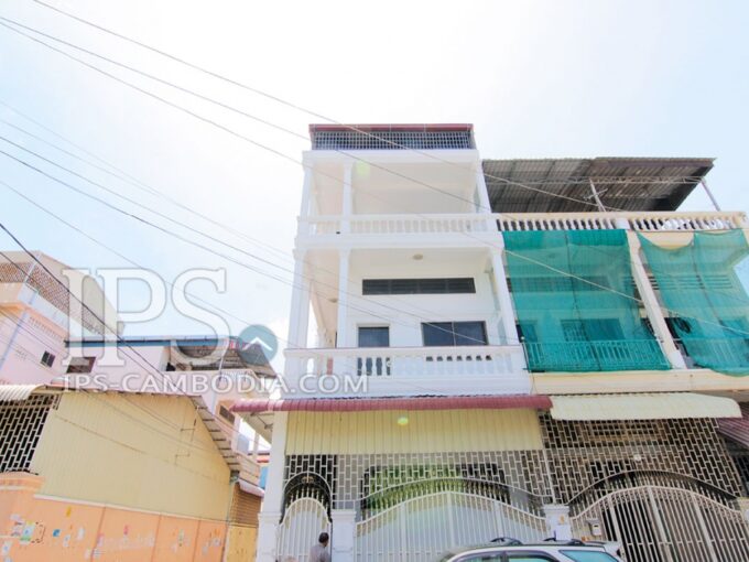 Townhouse in Phnom Penh - Four Bedrooms in Toul Kork