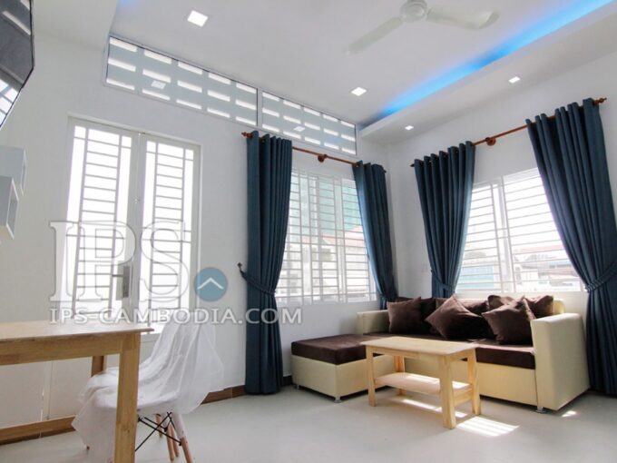 Conveniently Located Two Bedrooms Apartment For Rent