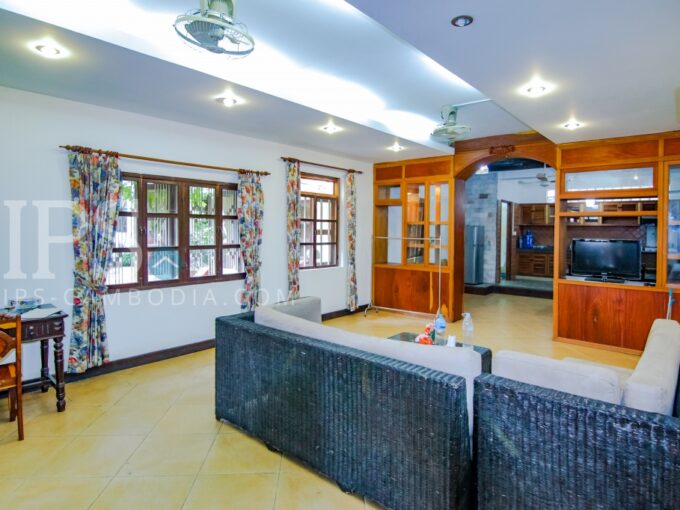 3 Bedroom Apartment for Rent in Boeung Trabek