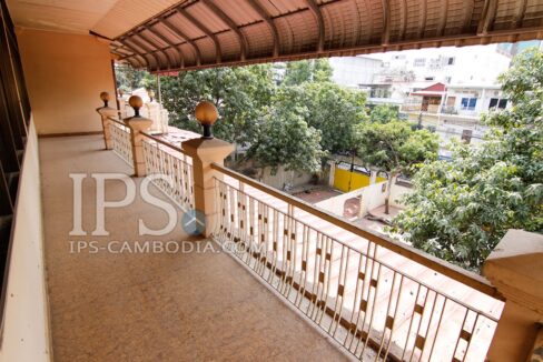 Villa For Rent in Phnom Penh - Six Bedrooms in BKK1