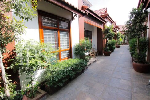 Townhouse For Rent in Phnom Penh - One Bedroom in Toul Tum Poung