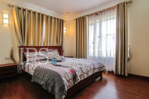 Serviced Apartment For Rent - 2 Bedrooms in Daun Penh