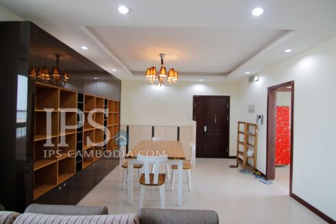 Three Bedrooms in Tonle Bassac - Apartment For Rent in Phnom Penh