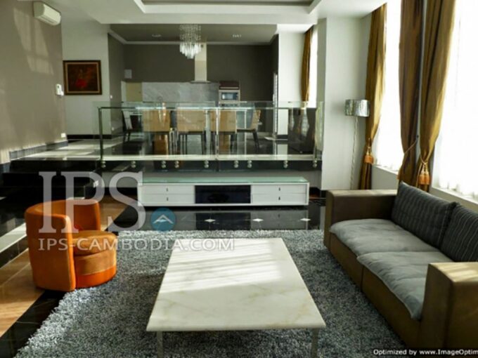 Modern Three Bedroom Apartment For Rent in Daun Penh