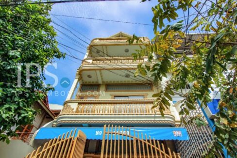 Commercial Townhouse for Rent in BKK3