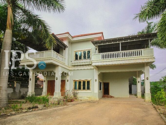 Big 5 Bedroom Villa for Rent - Siem Reap