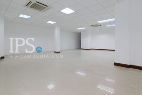75 Sqm Office Space for Rent - 7 Makara