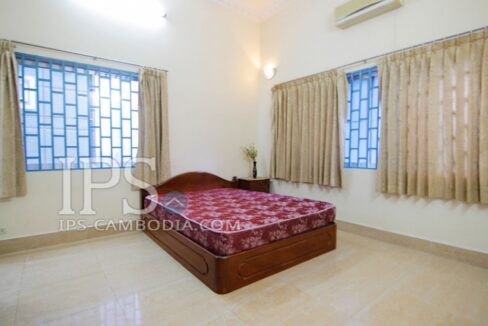 Great Location - Two Bedroom Apartment in 7 Makara For Rent